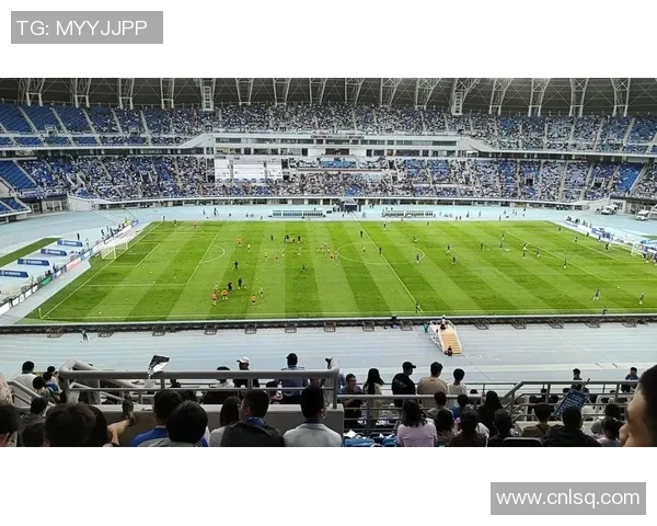 体育赛事激情四溢 赛场内外激烈对决点燃球迷热血与梦想