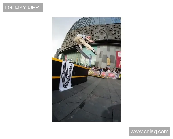 广州滑板队与南京滑板队赛后复盘探讨团队协作的成功与不足之处